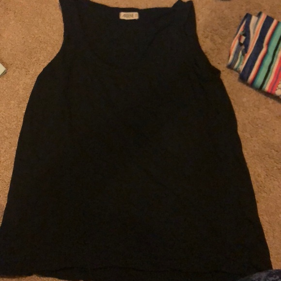 Black tank top - Picture 1 of 1